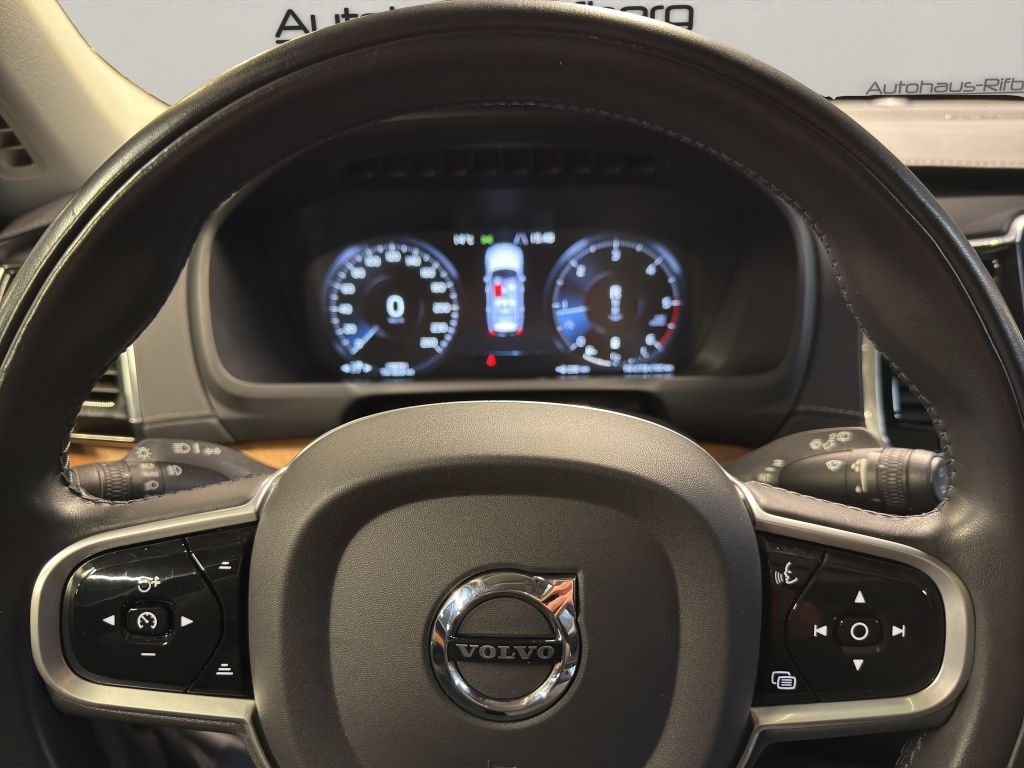 Volvo XC90 2022