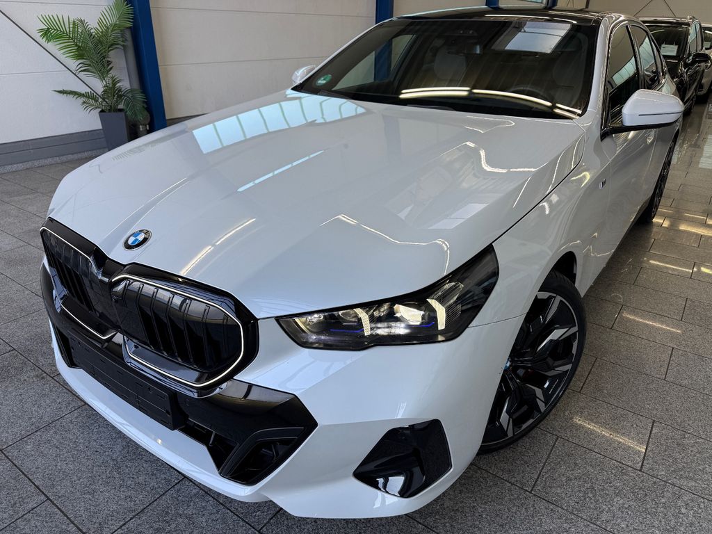 BMW 540 2025