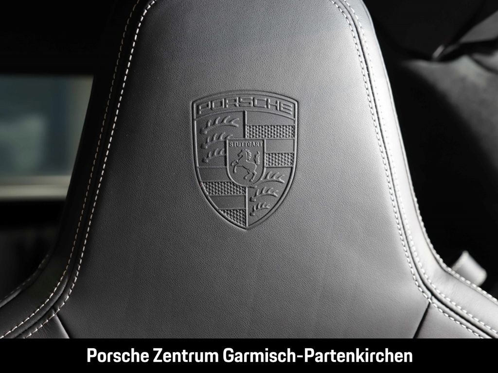Porsche 992 2025