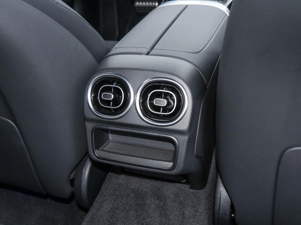 Mercedes-Benz C 220 2024