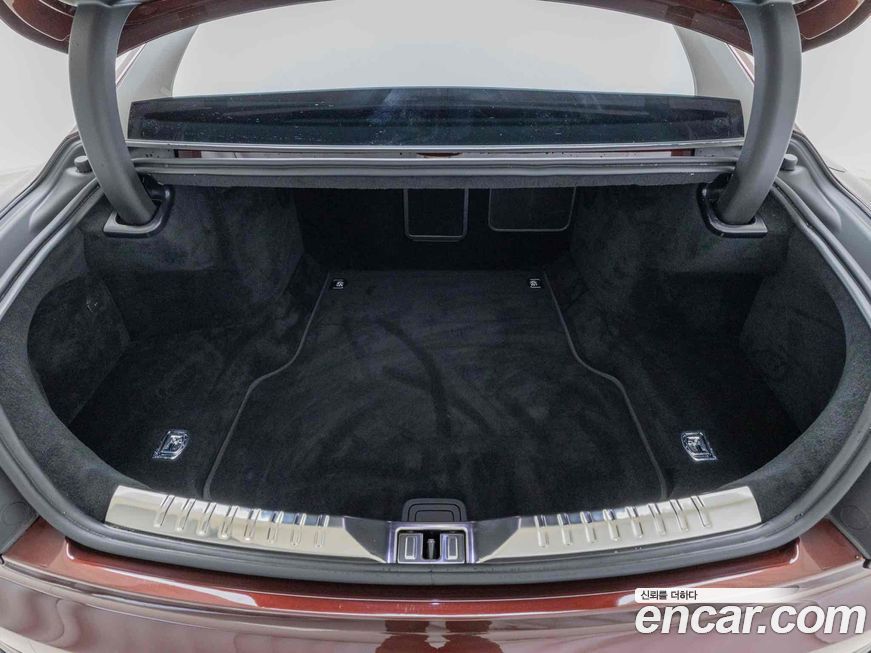 Bentley Flying Spur 2024