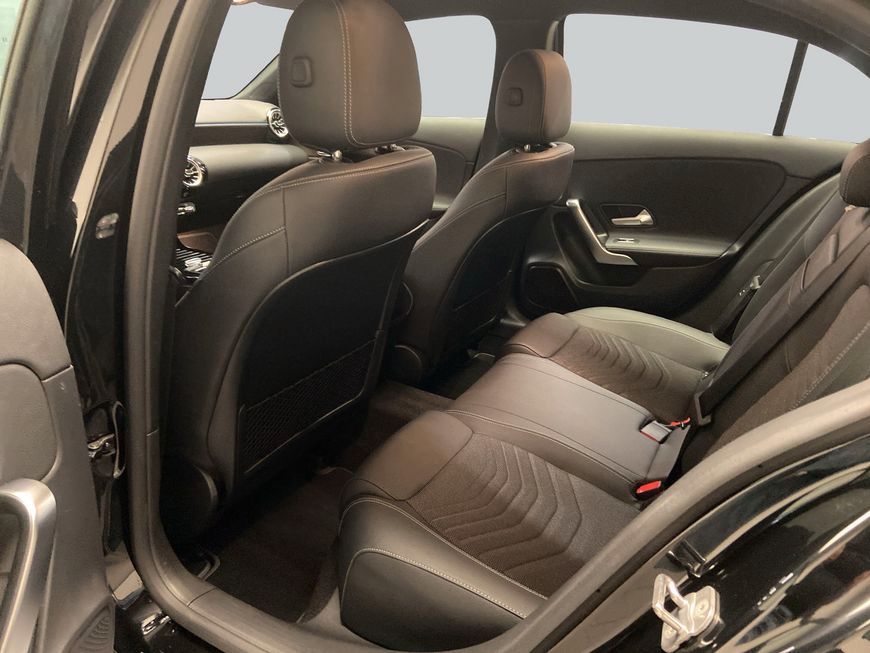 Mercedes-Benz A 250 2025