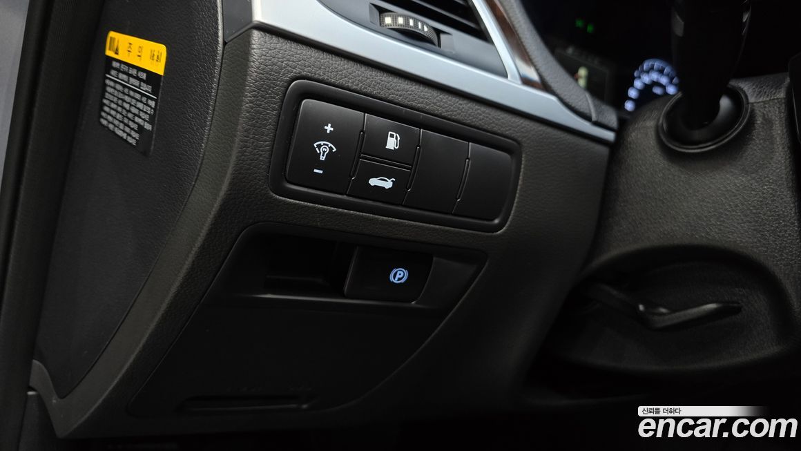 Hyundai Genesis 2016