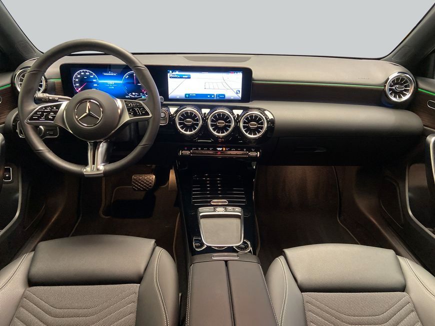 Mercedes-Benz A 250 2025