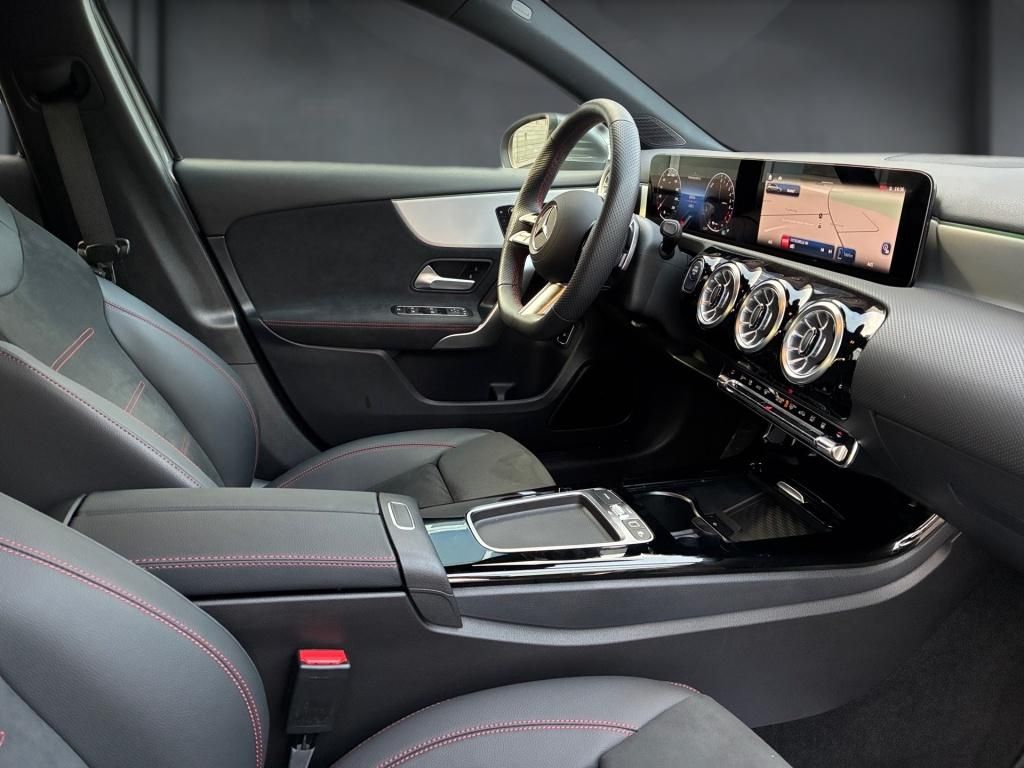 Mercedes-Benz A 250 2024