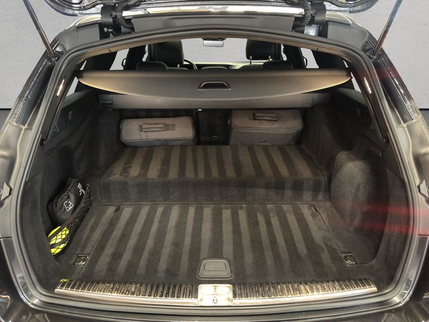 Mercedes-Benz E 300 2021