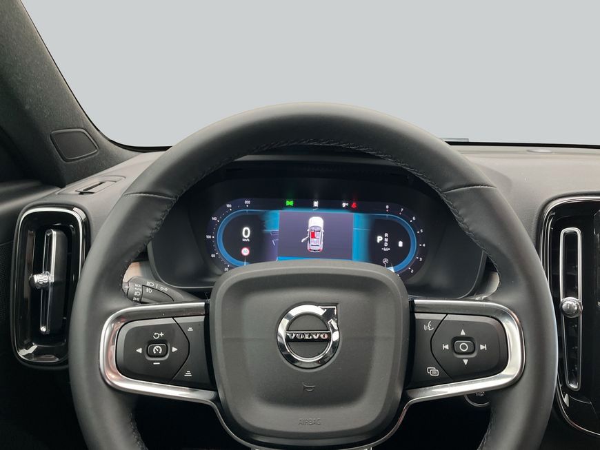 Volvo XC40 2024
