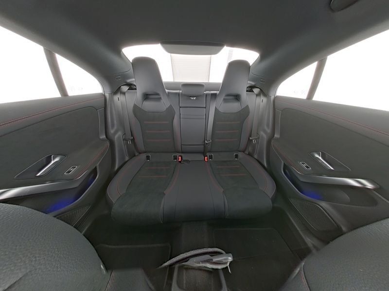 Mercedes-Benz CLA 180 2024