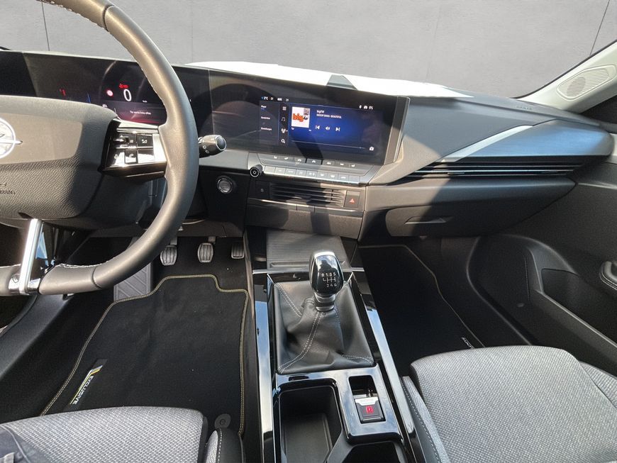 Opel Astra 2023
