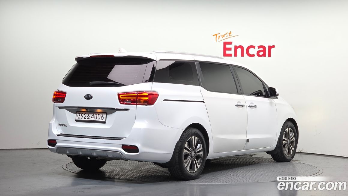 Kia Canival 2019