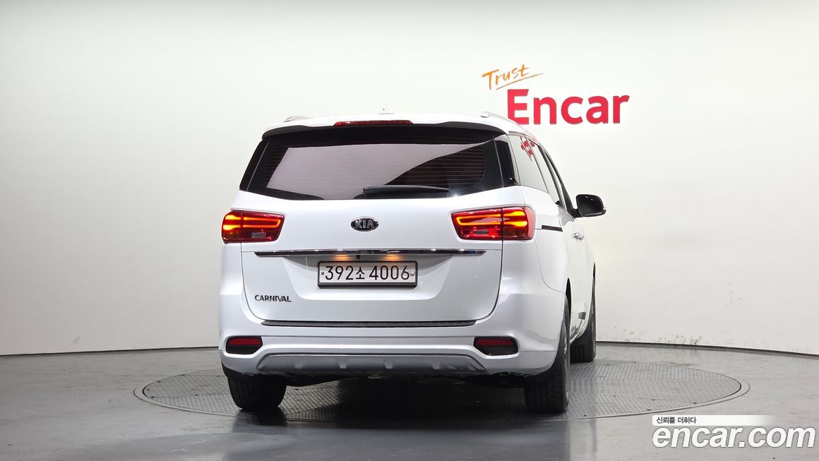 Kia Canival 2019