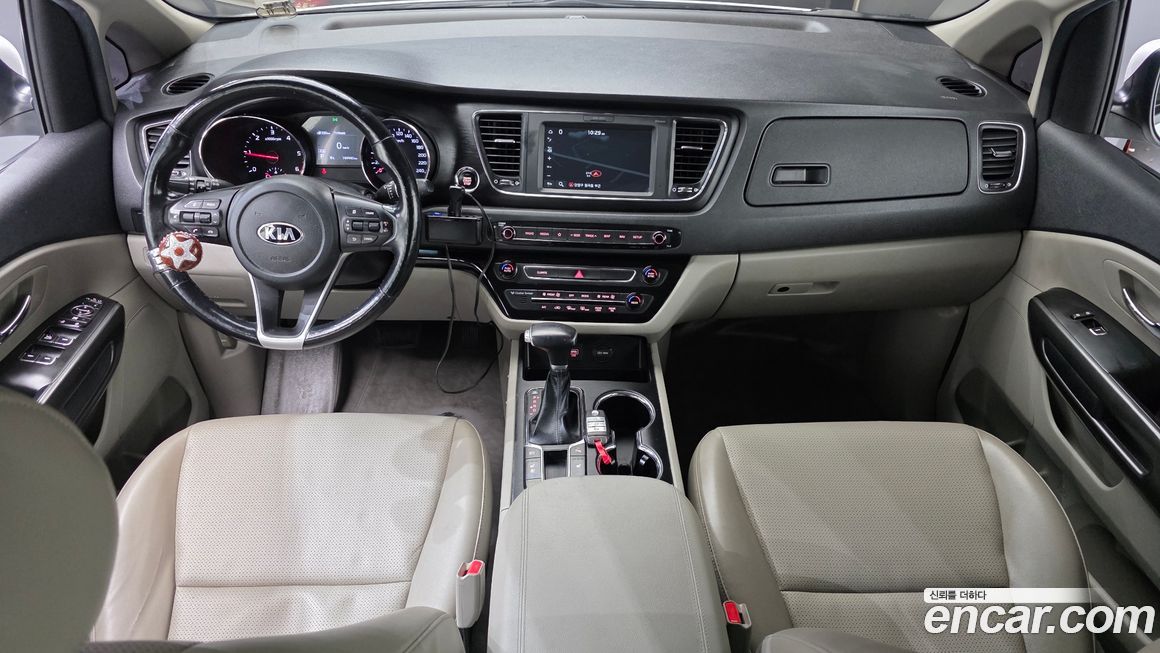Kia Canival 2019