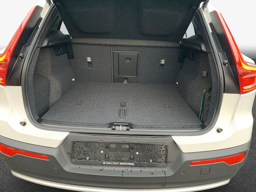 Volvo XC40 2024
