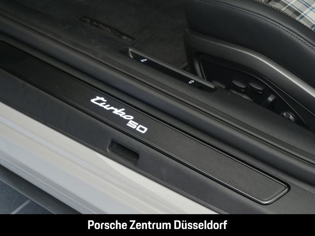 Porsche 992 2025