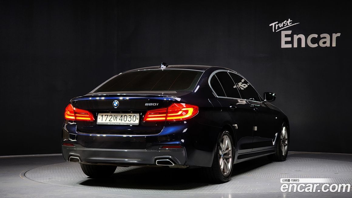 BMW 5-Series 2020