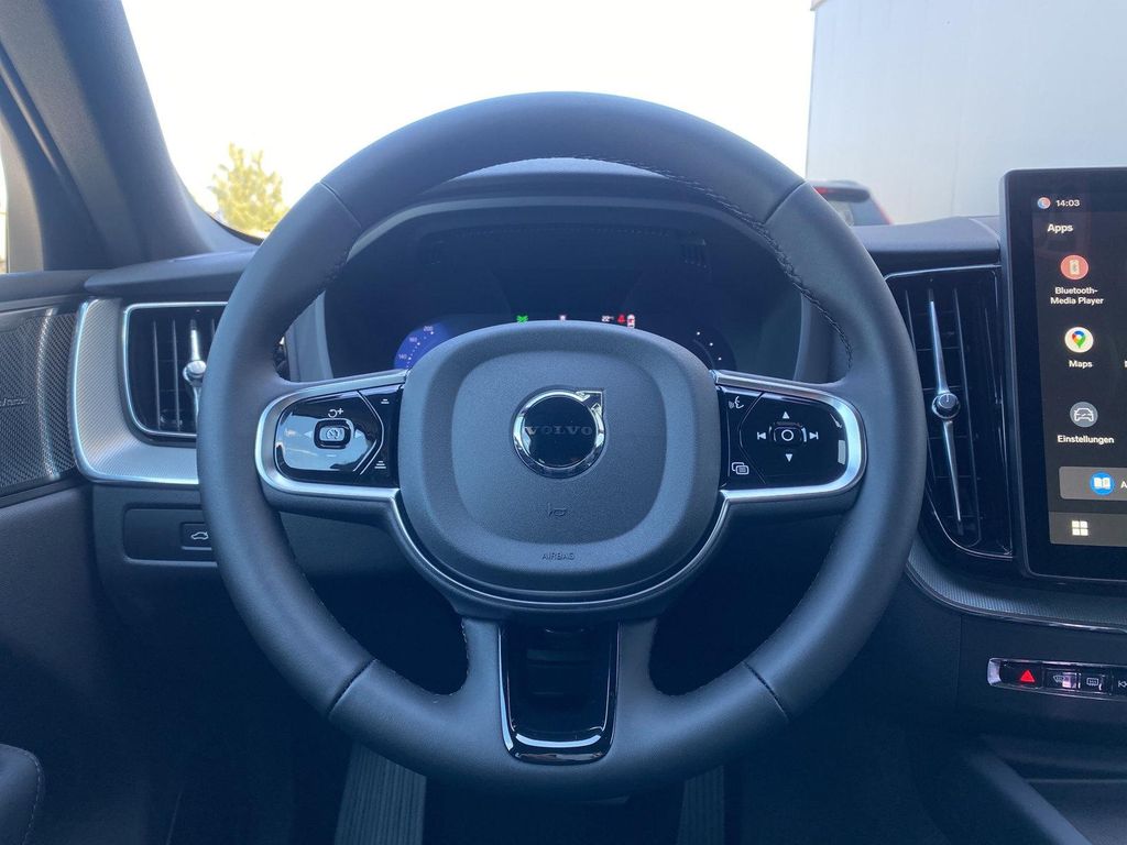 Volvo XC60 2025