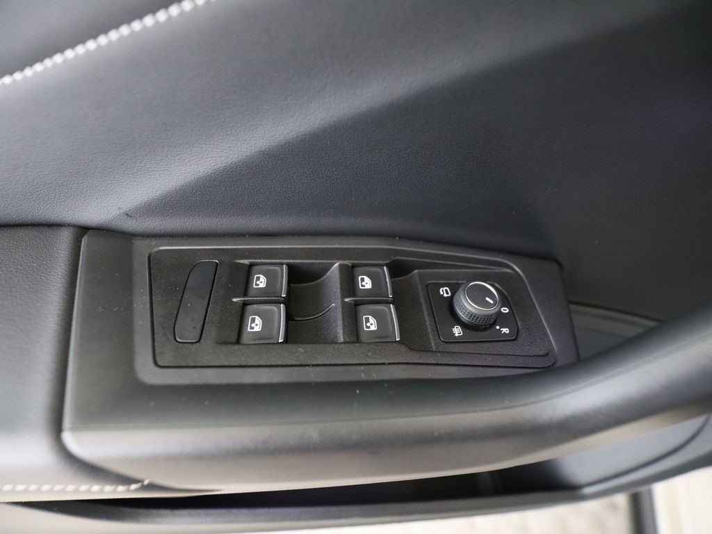 Volkswagen T-Roc 2024