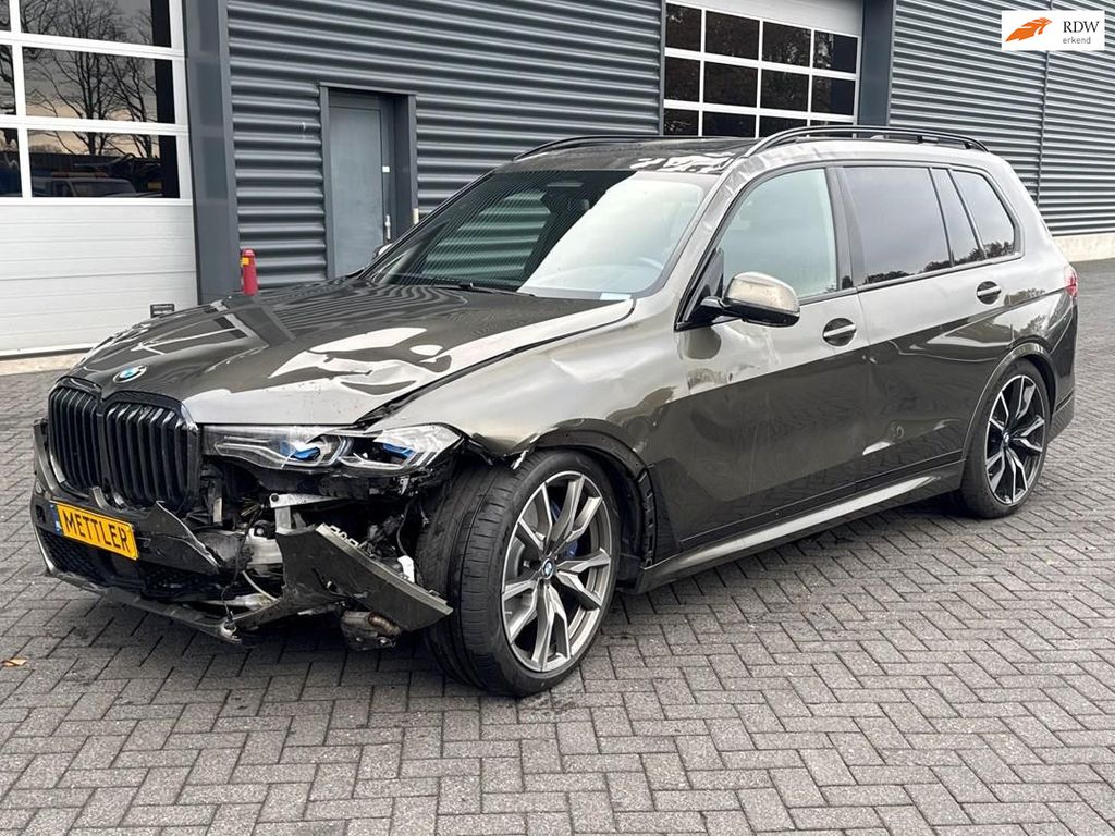 BMW X7 2022