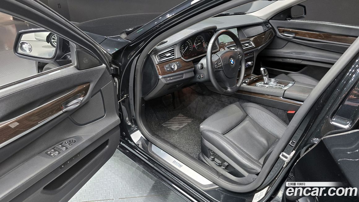BMW 7-Series 2009