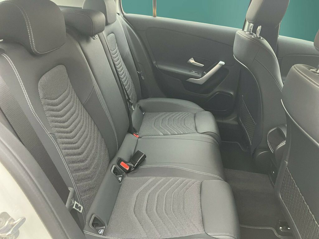 Mercedes-Benz A 250 2025