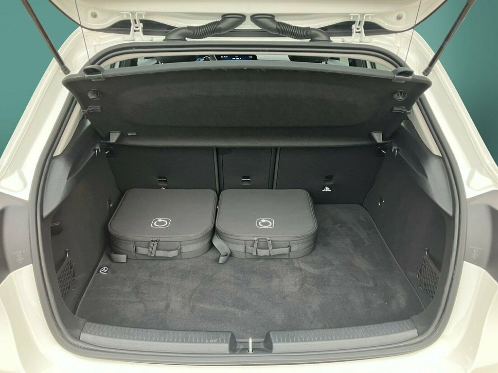 Mercedes-Benz A 250 2025