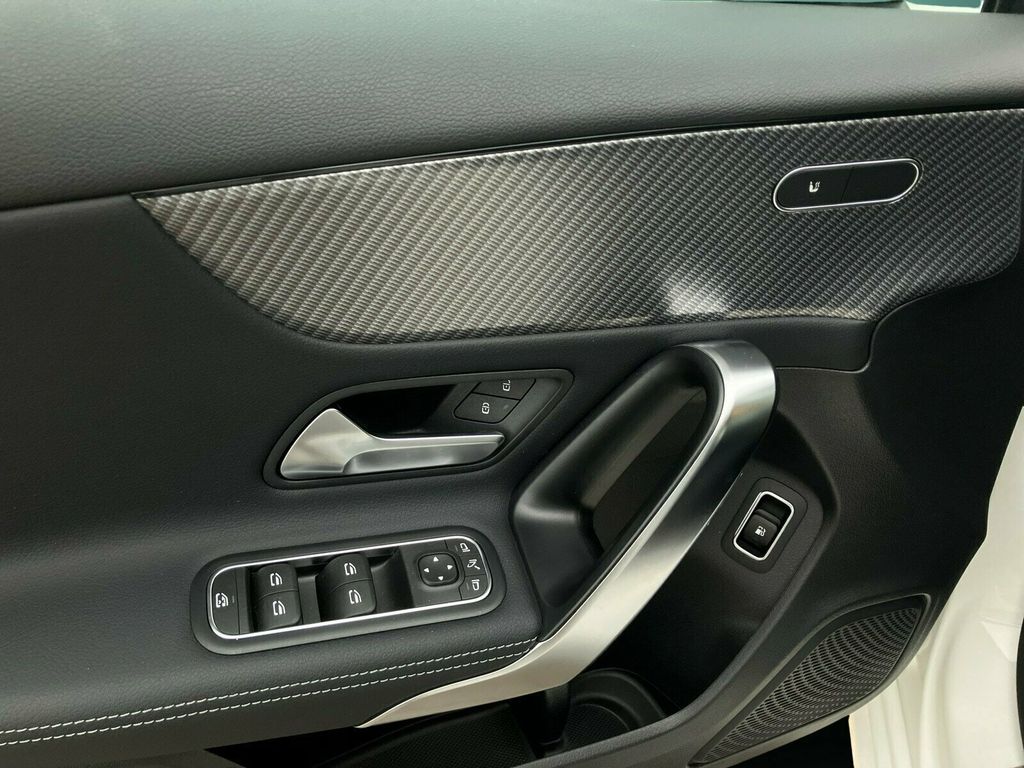 Mercedes-Benz A 250 2025