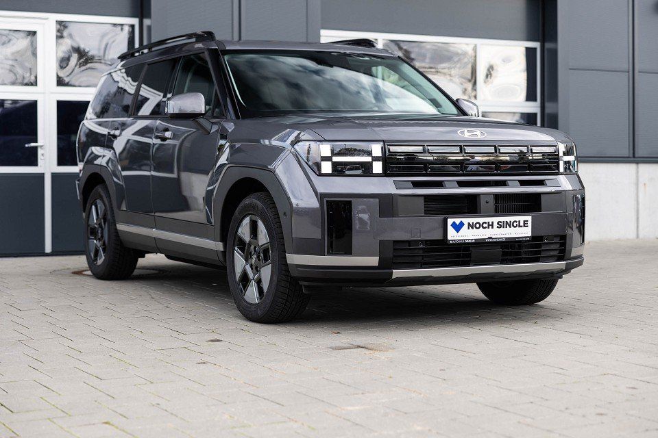 Hyundai SANTA FE 2025