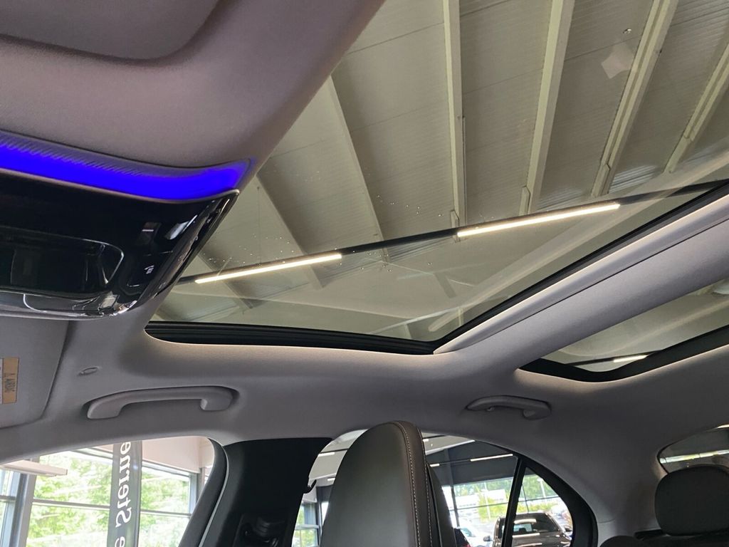 Mercedes-Benz C 300 2024