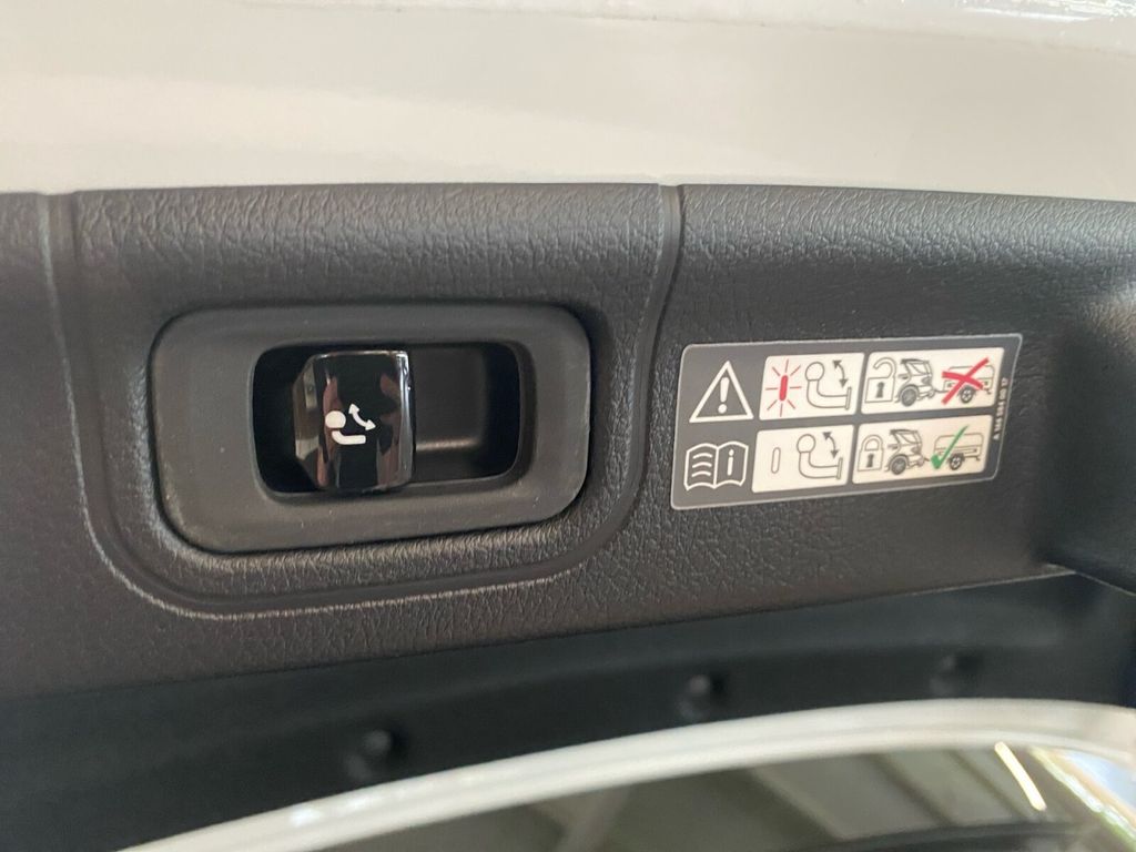 Mercedes-Benz C 300 2024