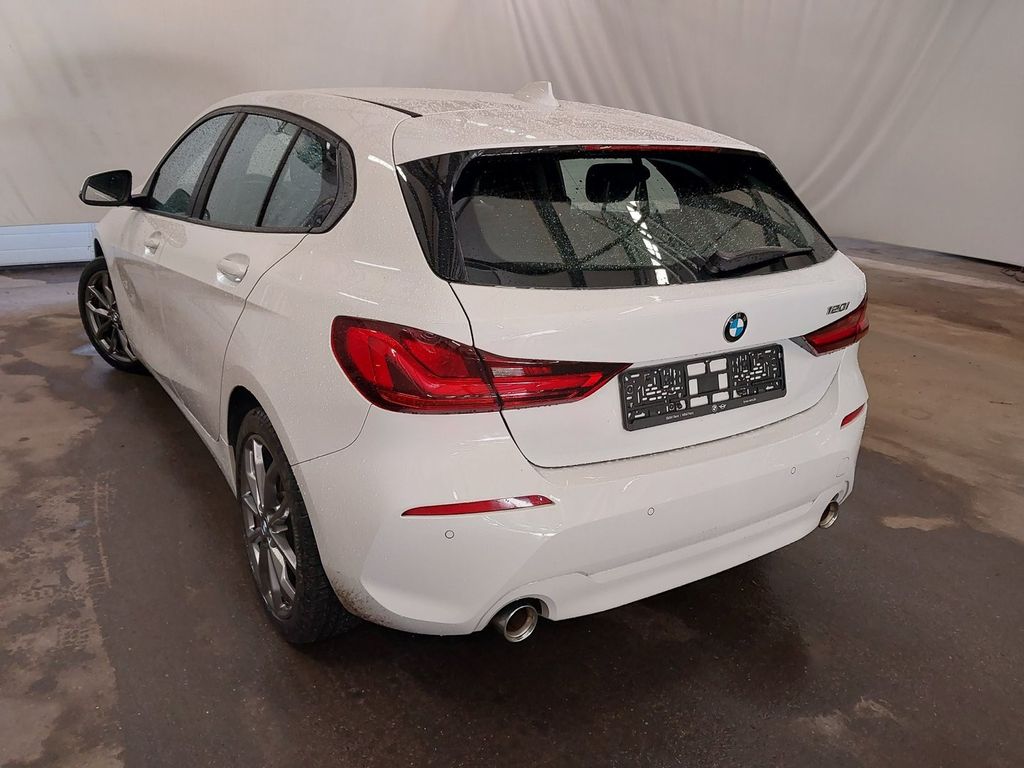 BMW 120 2024