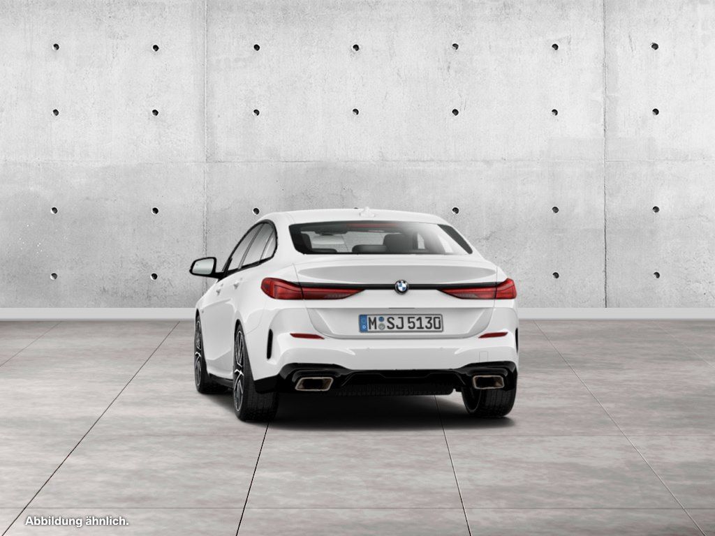 BMW M235 2022
