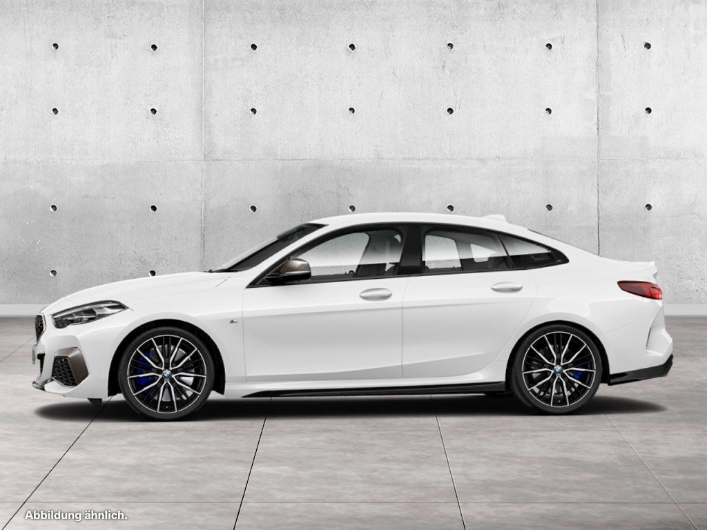 BMW M235 2022