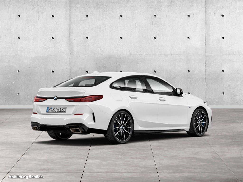 BMW M235 2022