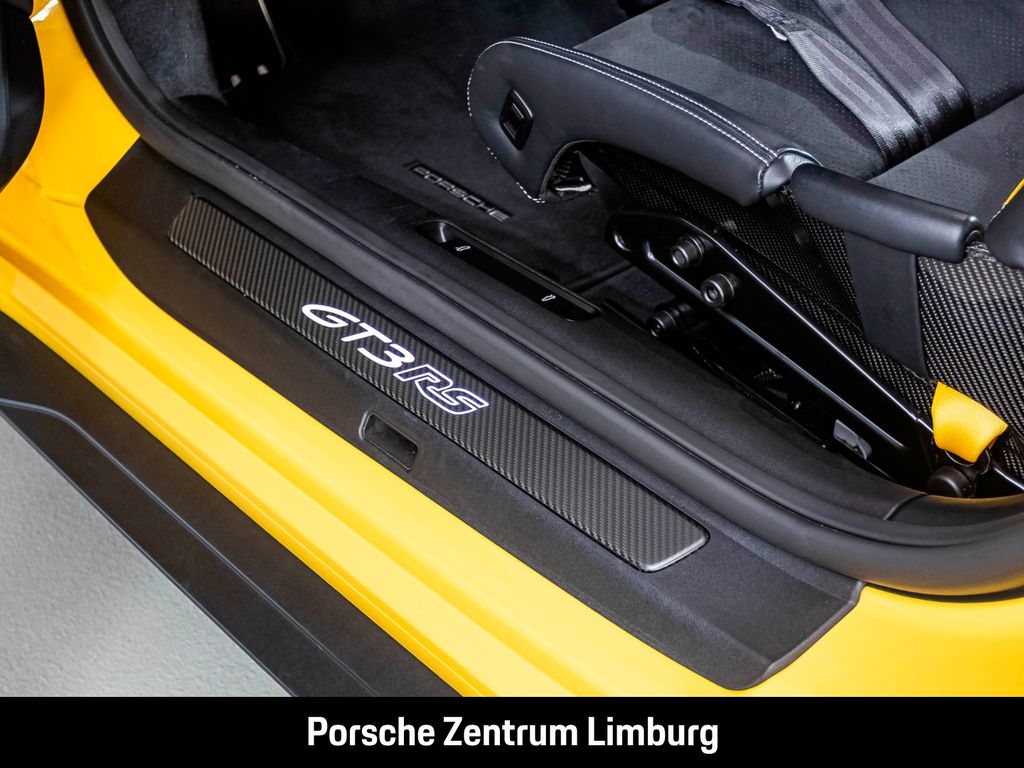 Porsche 992 2023