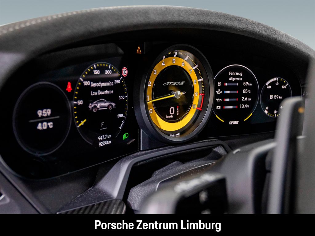Porsche 992 2023