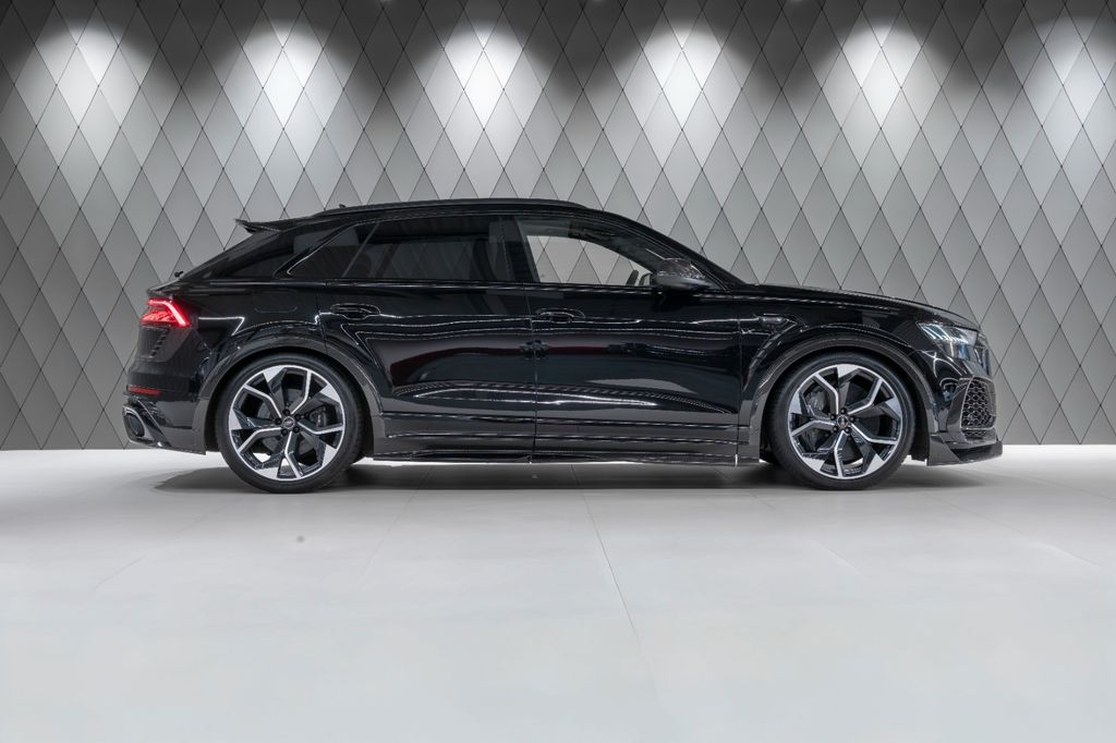 Audi RSQ8 2023