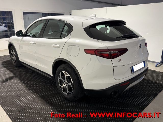 Alfa Romeo Stelvio 2022