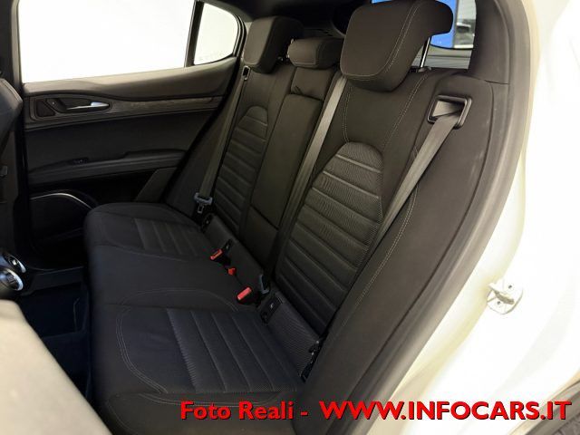 Alfa Romeo Stelvio 2022