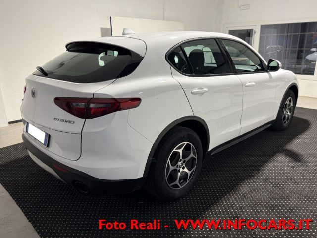 Alfa Romeo Stelvio 2022