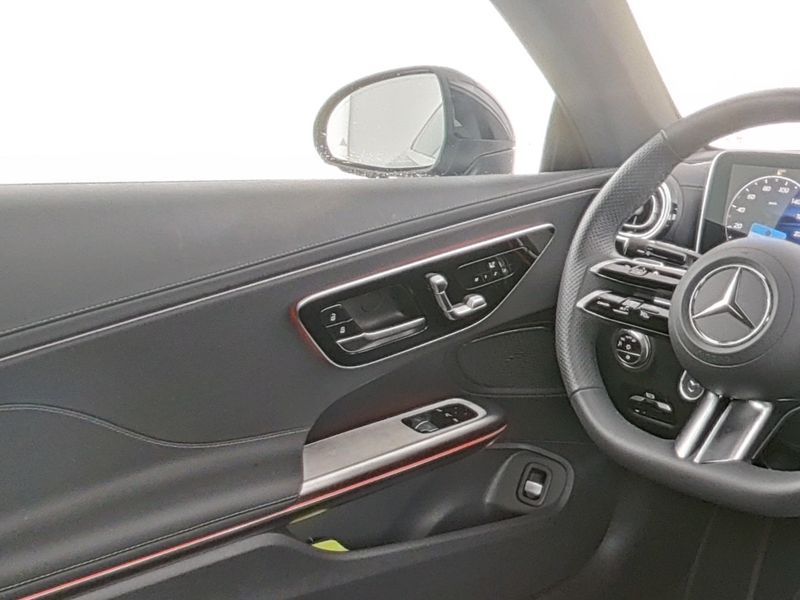 Mercedes-Benz CLE 200 2025