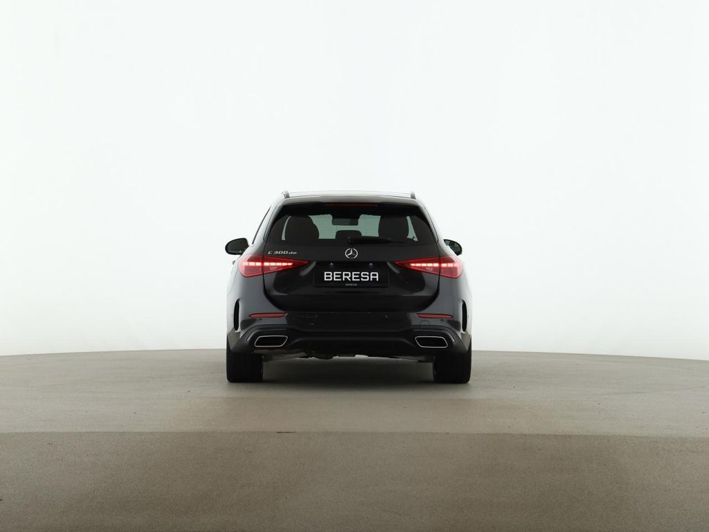 Mercedes-Benz C 300 2025