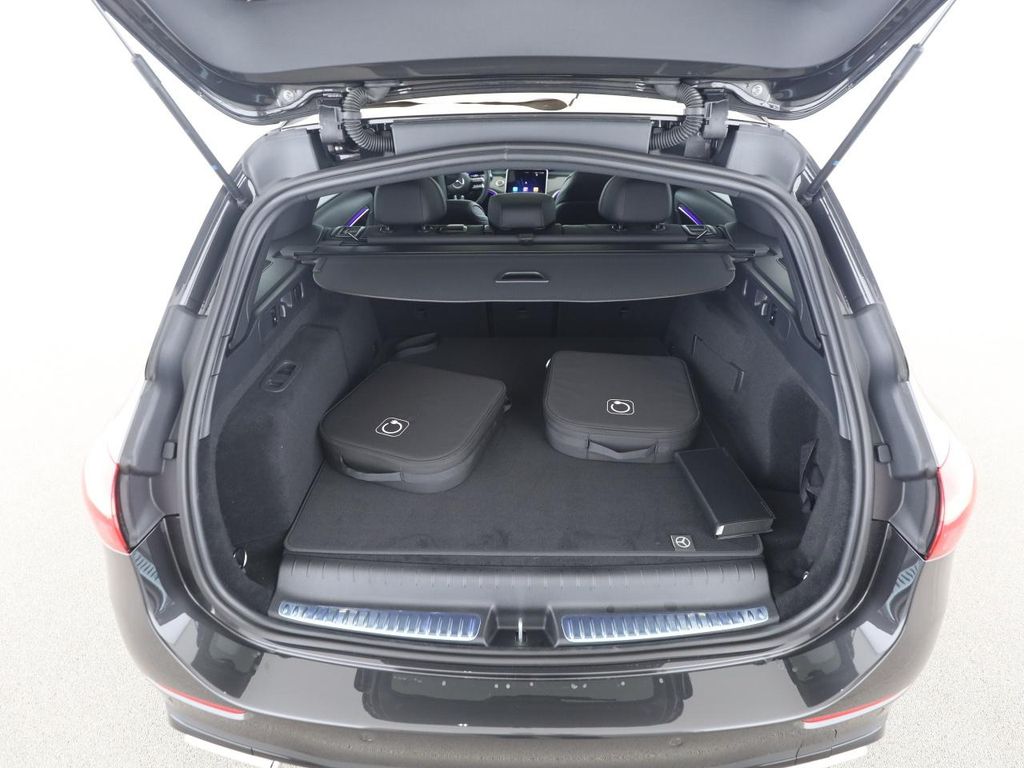 Mercedes-Benz C 300 2025