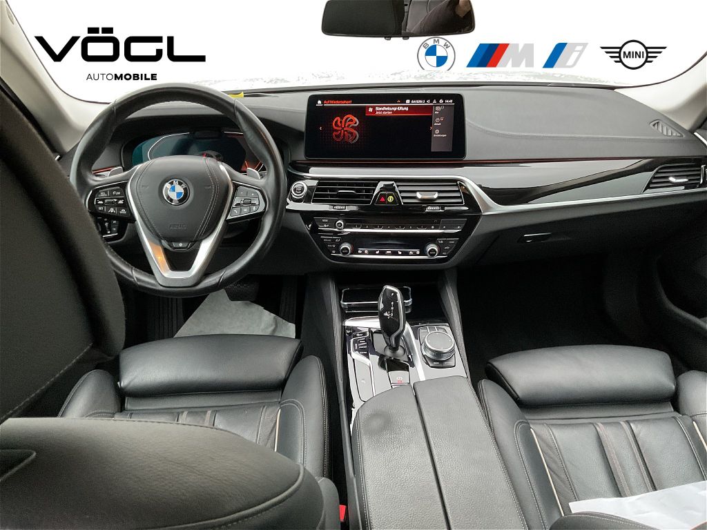 BMW 530 2021