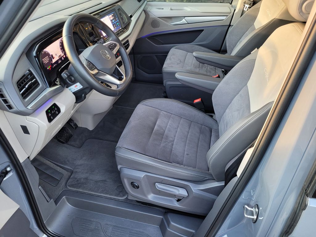 Volkswagen T7 California 2025