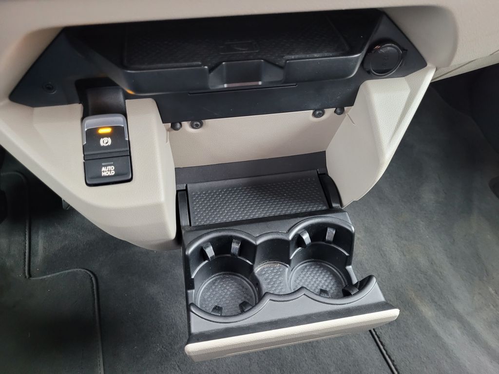 Volkswagen T7 California 2025