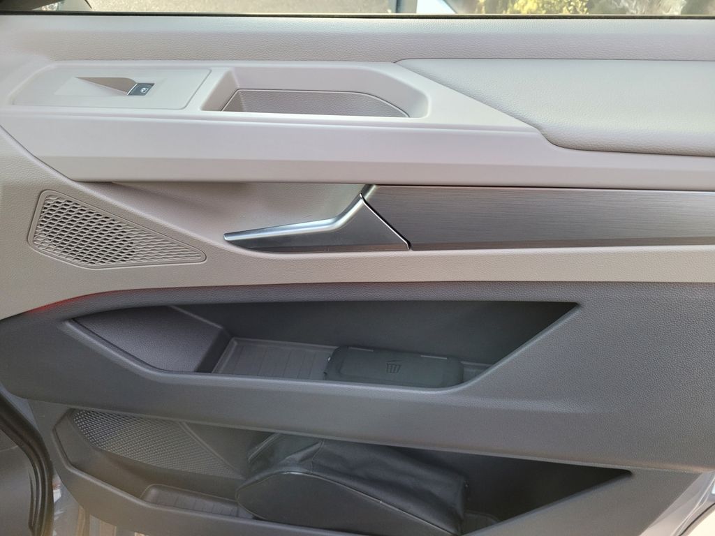 Volkswagen T7 California 2025