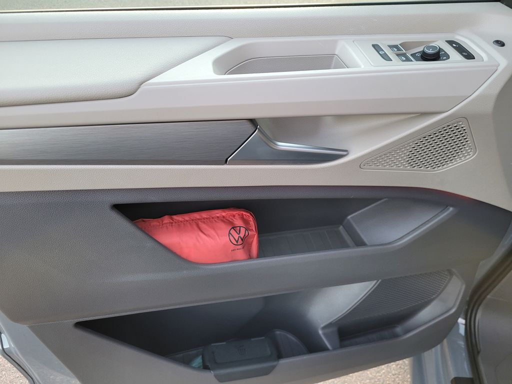 Volkswagen T7 California 2025