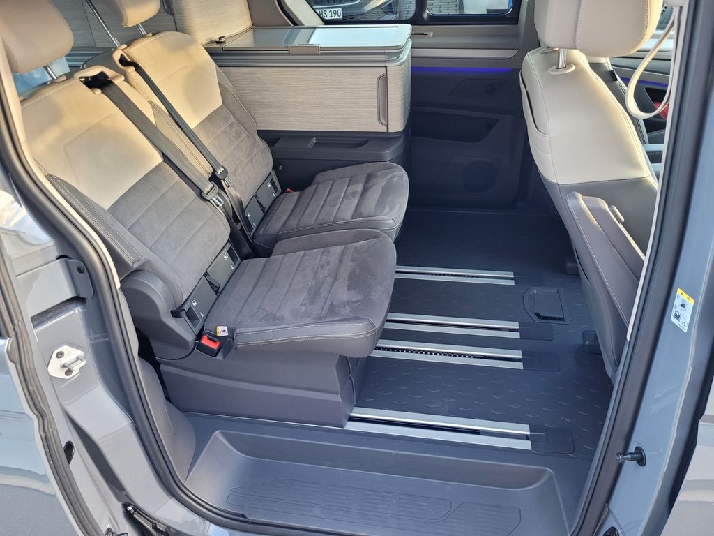 Volkswagen T7 California 2025