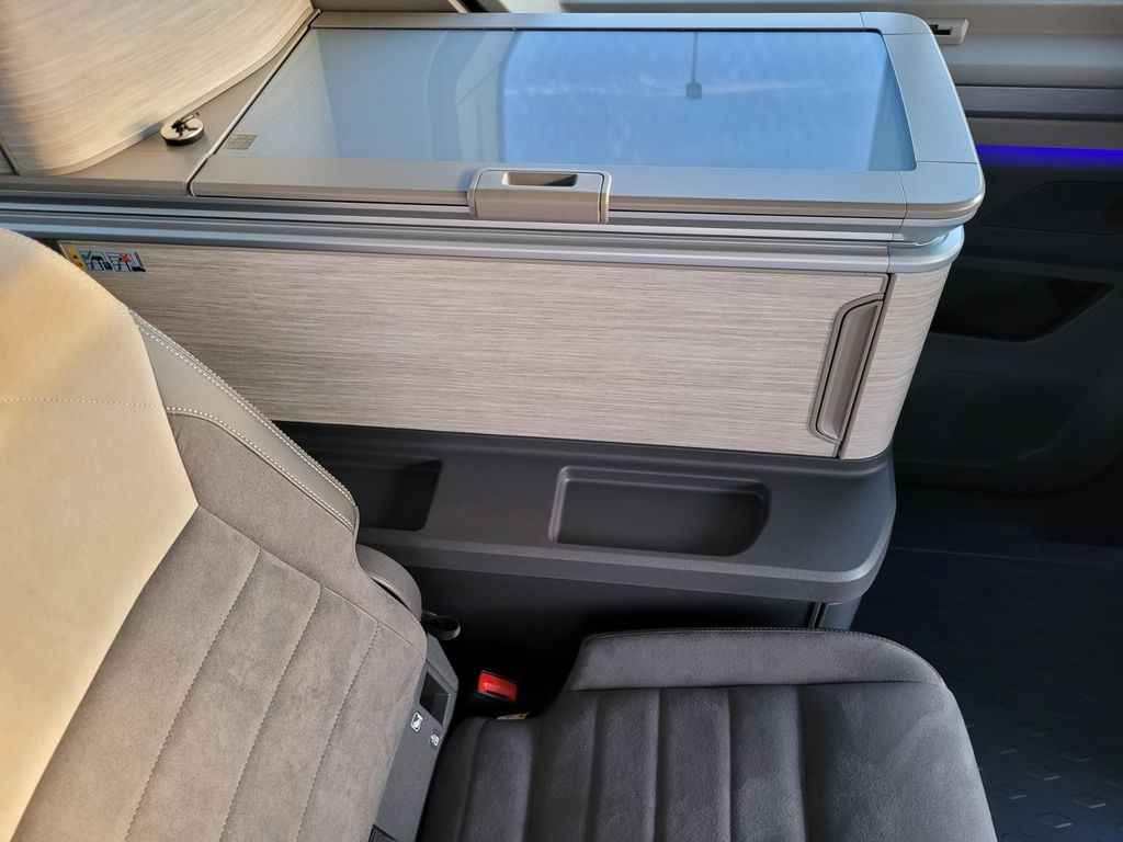 Volkswagen T7 California 2025