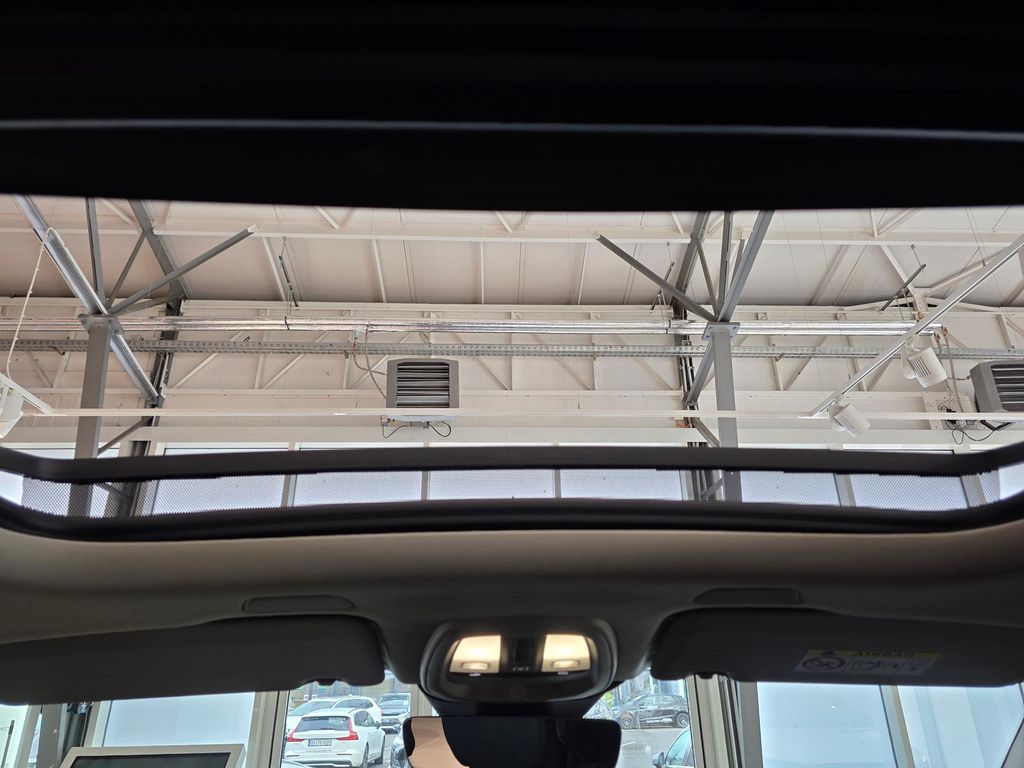 Volvo XC60 2022